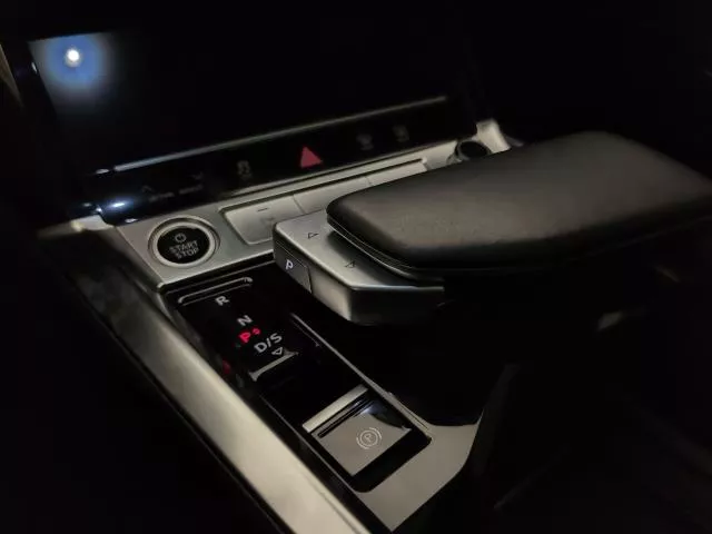 Audi Q8 Advanced 50 quattro 250 kW (340 CV) de segunda mano