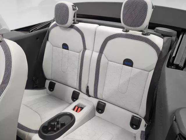 MINI Cabrio Cooper C 120 kW (163 CV) de segunda mano