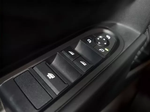 MINI Cabrio Cooper C 120 kW (163 CV) de segunda mano