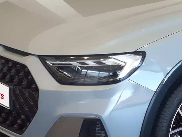 Audi A1 Adrenalin 30 TFSI 85 kW (116 CV) S tronic de segunda mano