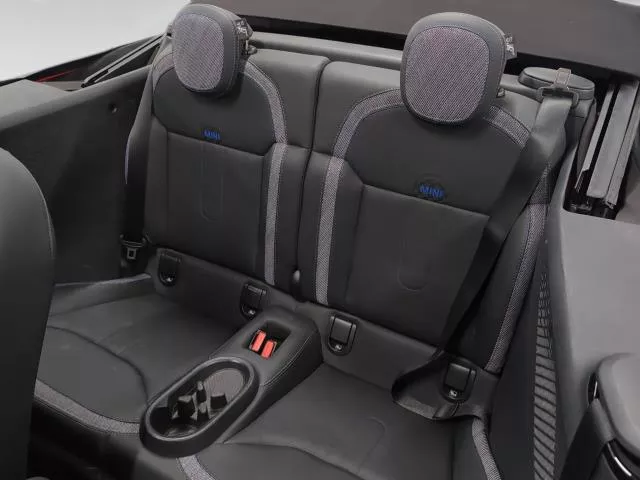 MINI Cabrio Cooper S 150 kW (204 CV) de segunda mano