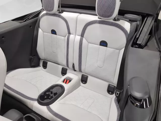 MINI Cabrio Cooper C 120 kW (163 CV) de segunda mano