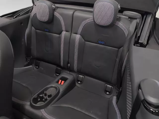 MINI Cabrio Cooper C 120 kW (163 CV) de segunda mano