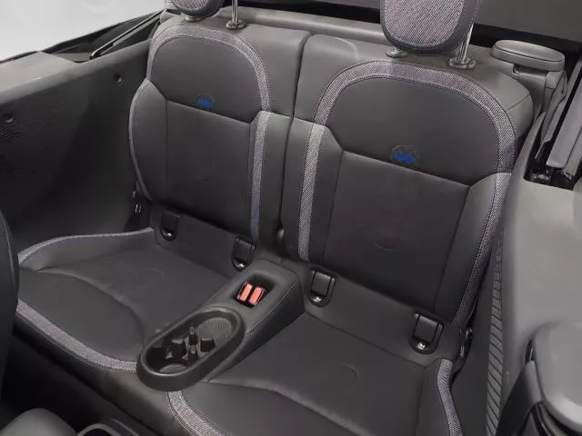 MINI Cabrio Cooper C 120 kW (163 CV) de segunda mano