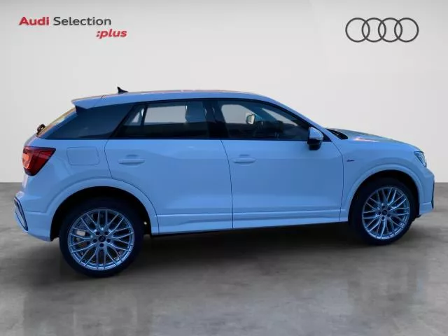 Audi Q2 Adrenalin Edition 30 TFSI 85 kW (116 CV) de segunda mano