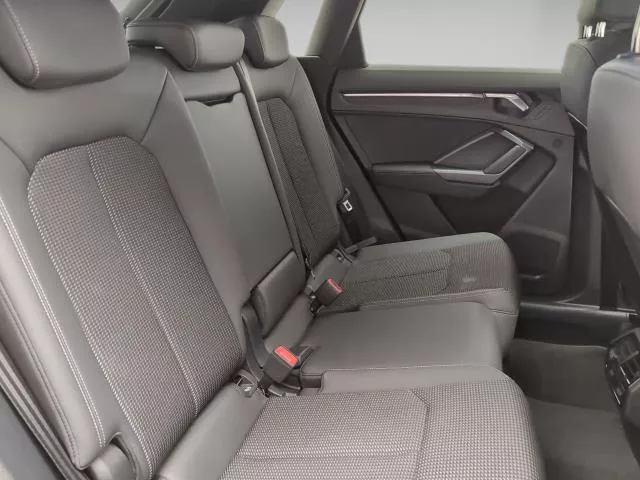 Audi Q3 Black line 35 TDI 110 kW (150 CV) S tronic de segunda mano