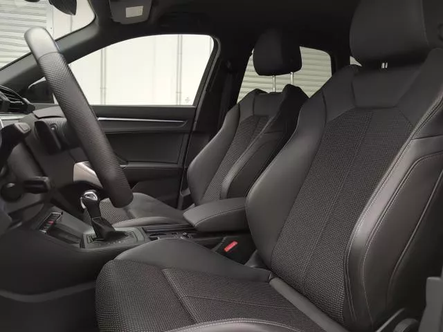 Audi Q3 Black line 35 TDI 110 kW (150 CV) S tronic de segunda mano