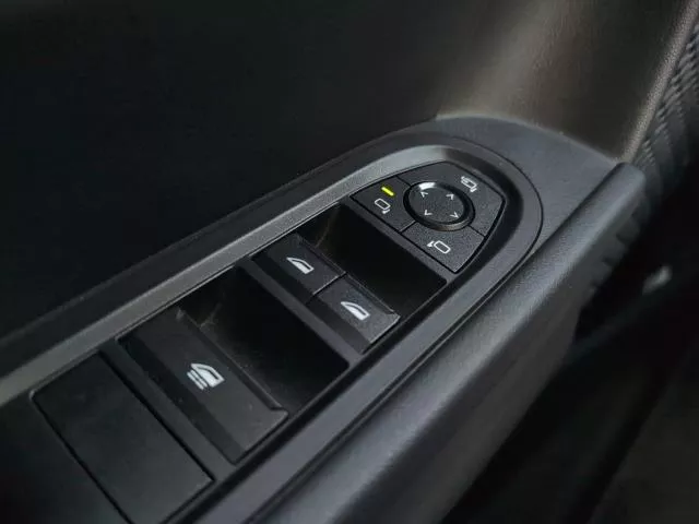 MINI Cabrio C 120 kW (163 CV) de segunda mano