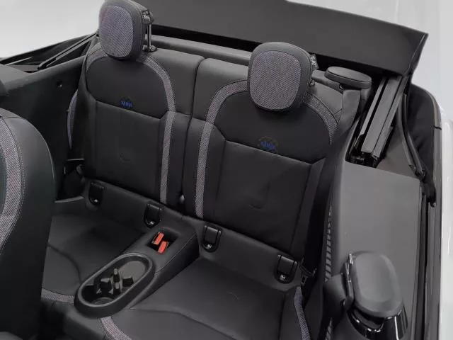 MINI Cabrio Cooper C 120 kW (163 CV) de segunda mano