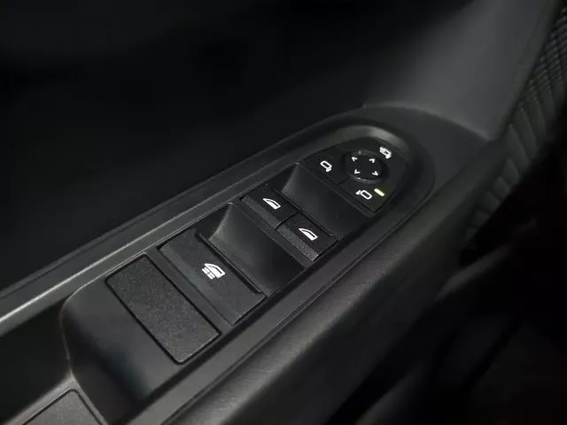 MINI Cabrio Cooper C 120 kW (163 CV) de segunda mano