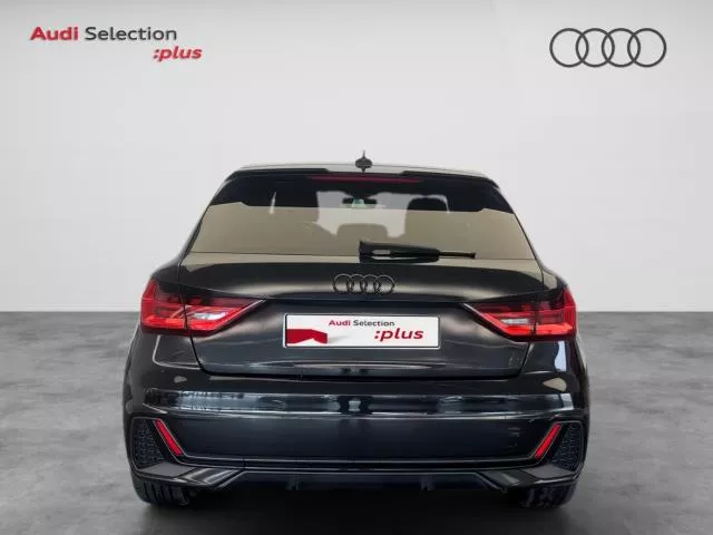 Audi A1 Adrenalin Black edition 30 TFSI 85 kW (116 CV) de segunda mano