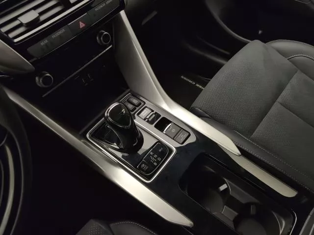 Mitsubishi Eclipse Cross 2.4 PHEV Kaiteki 4WD Auto 138 kW (188 CV) de segunda mano