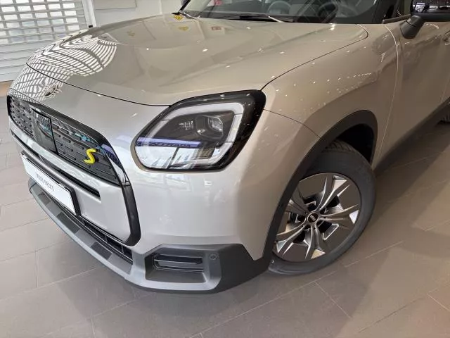 MINI Countryman SE ALL4 230 kW (313 CV) de segunda mano