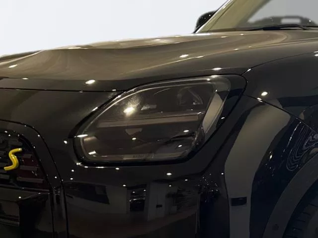 MINI Countryman SE ALL4 230 kW (313 CV) de segunda mano