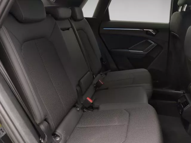 Audi Q3 Black line 35 TDI 110 kW (150 CV) S tronic de segunda mano