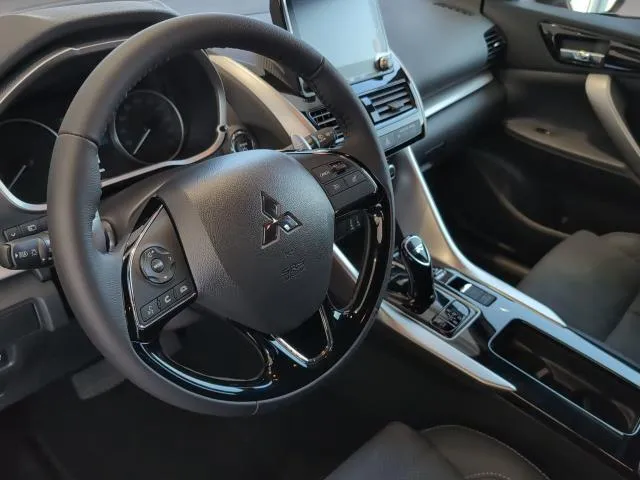 Mitsubishi Eclipse Cross 2.4 PHEV Kaiteki 4WD Auto 138 kW (188 CV) de segunda mano
