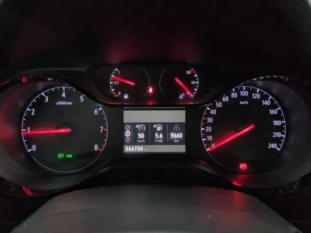 Opel Corsa 1.2 XEL Edition 55 kW (75 CV) de segunda mano