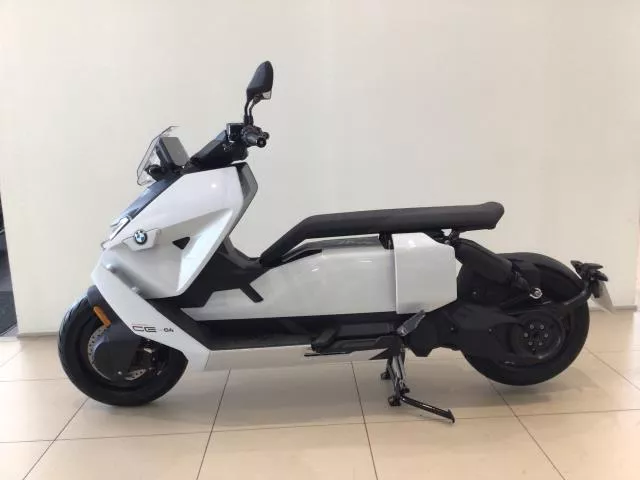 BMW CE 04 de segunda mano