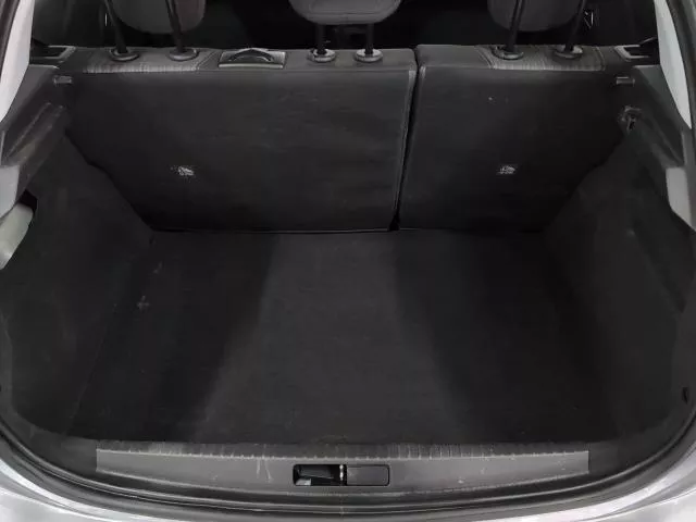 Opel Corsa 1.2 XEL Edition 55 kW (75 CV) de segunda mano