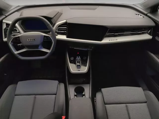 Audi Q4 Black line edition 45 e-tron 82kWh 210 kW (286 CV) de segunda mano