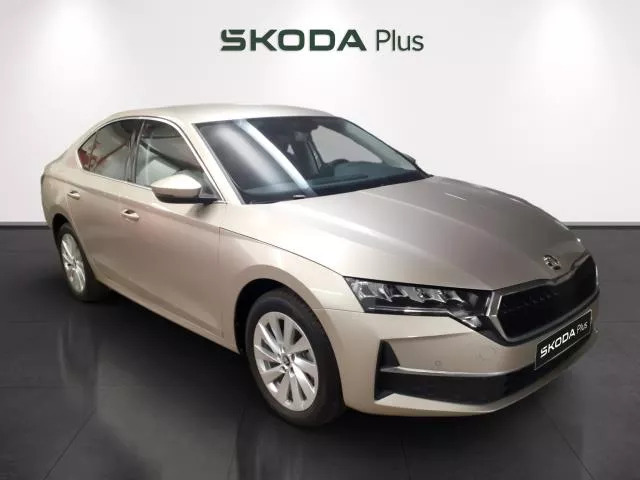 Skoda Octavia 1.5 TSI m-HEV Design DSG 110 kW (150 CV) de segunda mano