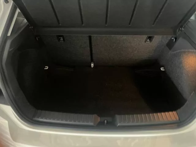 SEAT Ibiza 1.0 MPI Reference Salta 59 kW (80 CV) de segunda mano