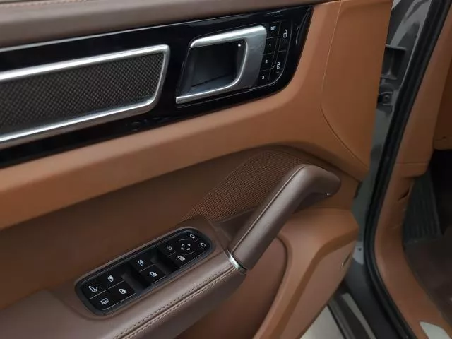 Porsche Cayenne E-hybrid 340 kW (462 CV) de segunda mano