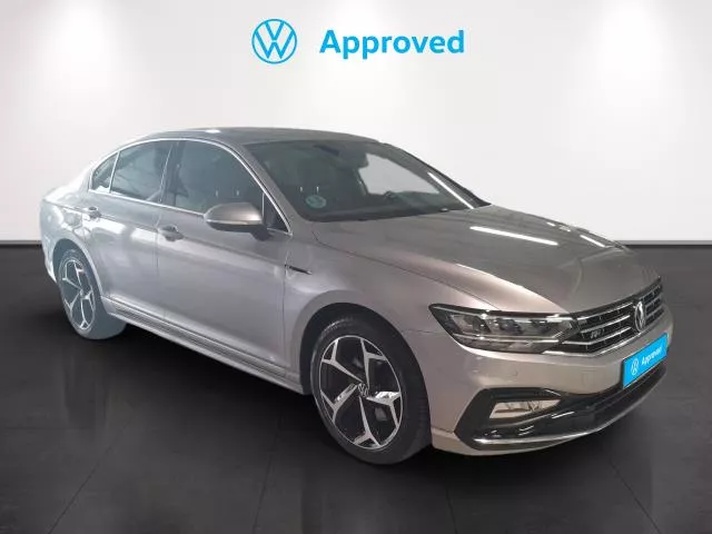 Volkswagen Passat R-Line 2.0 TDI 110 kW (150 CV) DSG de segunda mano
