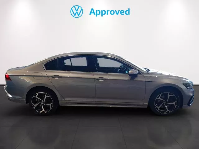 Volkswagen Passat R-Line 2.0 TDI 110 kW (150 CV) DSG de segunda mano