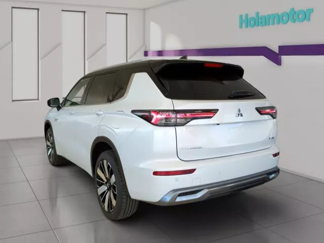 Mitsubishi Outlander 2.4 PHEV Kaiteki+ 4WD Auto 225 kW (306 CV) de segunda mano