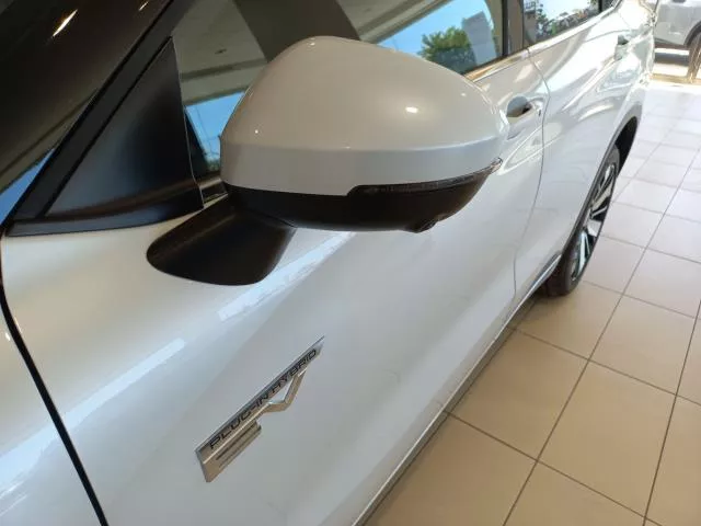 Mitsubishi Outlander 2.4 PHEV Kaiteki+ 4WD Auto 225 kW (306 CV) de segunda mano