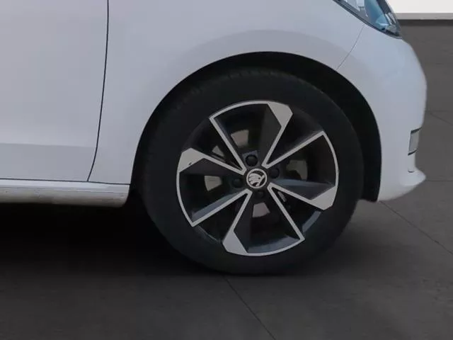 Skoda Citigo CITIGOe iV Style Auto 61 kW (83 CV) de segunda mano