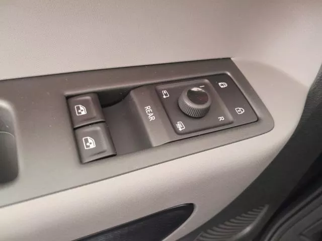 Volkswagen ID. BUZZ Pro 7 asientos 210 kW (286 CV) de segunda mano