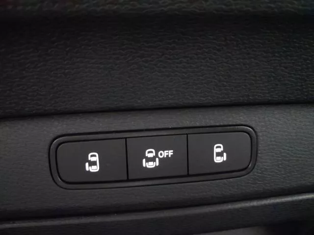 Volkswagen ID. BUZZ Pro 7 asientos 210 kW (286 CV) de segunda mano