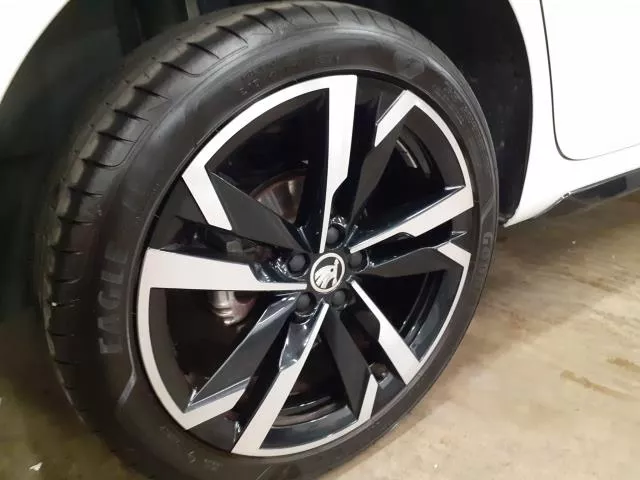 Skoda Kamiq 1.0 TSI Monte Carlo DSG 85 kW (115 CV) de segunda mano