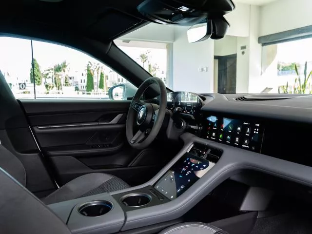 Porsche Taycan 300 kW (408 CV) de segunda mano