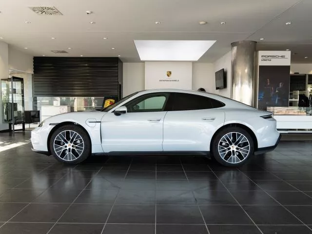 Porsche Taycan 300 kW (408 CV) de segunda mano