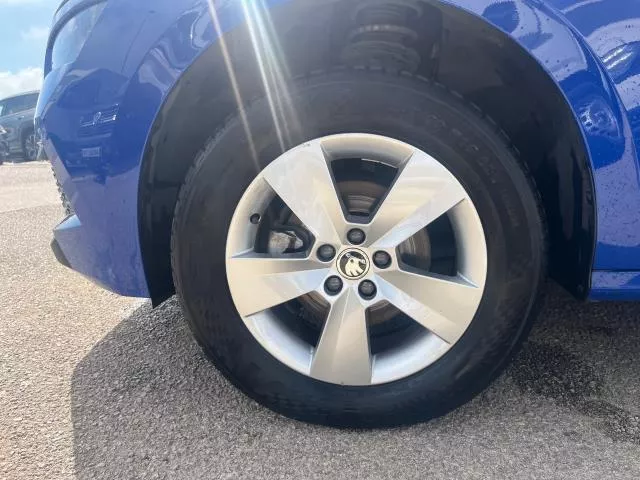 Skoda Kamiq 1.0 TSI Active 70 kW (95 CV) de segunda mano