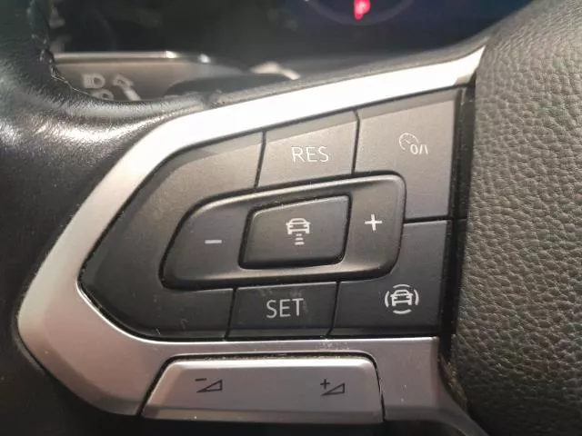 Volkswagen Golf 1.0 eTSI 81 kW (110 CV) DSG de segunda mano