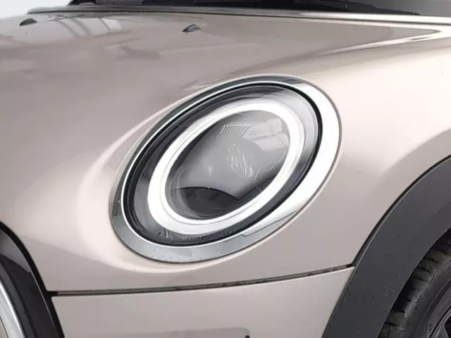 MINI 5 Puertas Cooper 100 kW (136 CV) de segunda mano