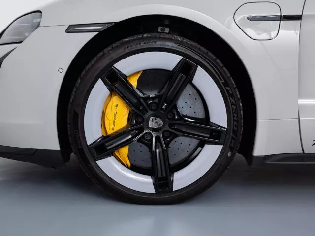 Porsche Taycan Turbo S 700 kW (952 CV) de segunda mano