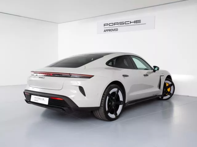 Porsche Taycan Turbo S 700 kW (952 CV) de segunda mano