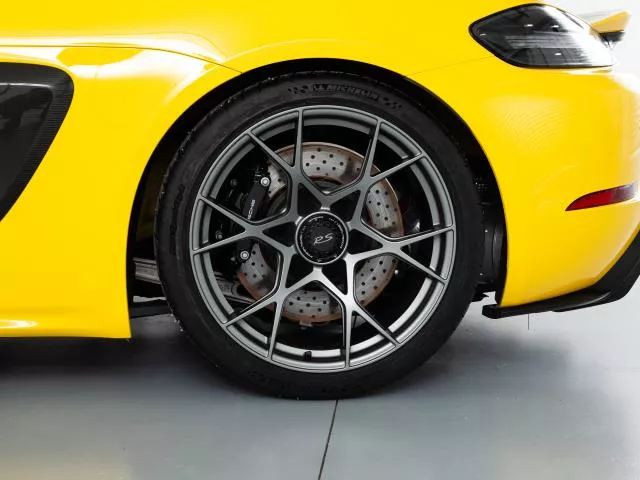 Porsche 718 Cayman GT4 RS 368 kW (500 CV) de segunda mano