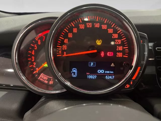 MINI 5 Puertas Cooper 100 kW (136 CV) de segunda mano