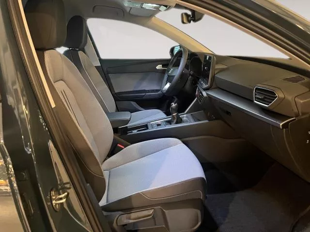 SEAT León 1.5 eTSI Style 25 Aniversario 85 kW (116 CV) de segunda mano