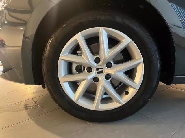 SEAT León 1.5 eTSI Style 25 Aniversario 85 kW (116 CV) de segunda mano