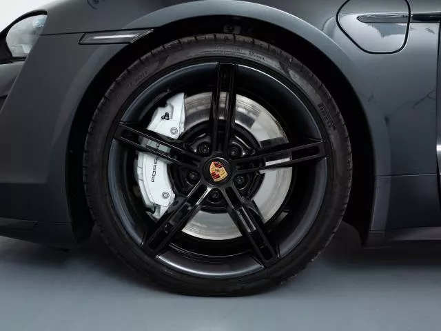 Porsche Taycan Turbo 500 kW (680 CV) de segunda mano