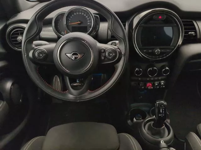 MINI 5 Puertas Cooper 100 kW (136 CV) de segunda mano