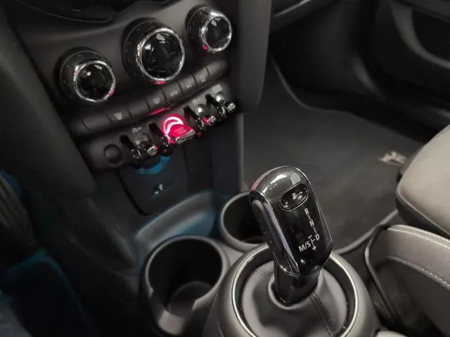 MINI 5 Puertas Cooper 100 kW (136 CV) de segunda mano