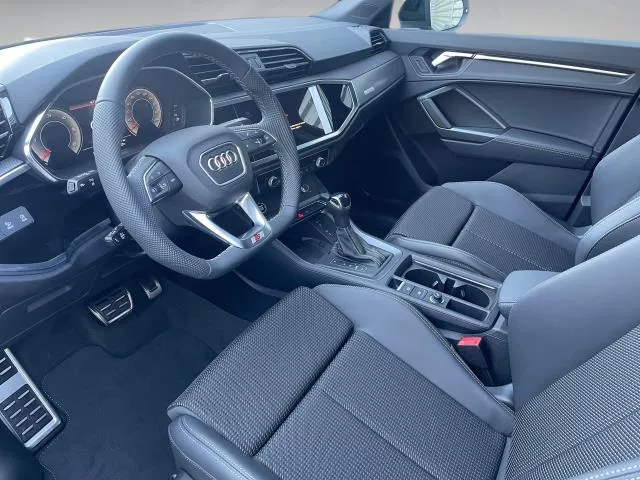 Audi Q3 Black line 35 TDI 110 kW (150 CV) S tronic de segunda mano